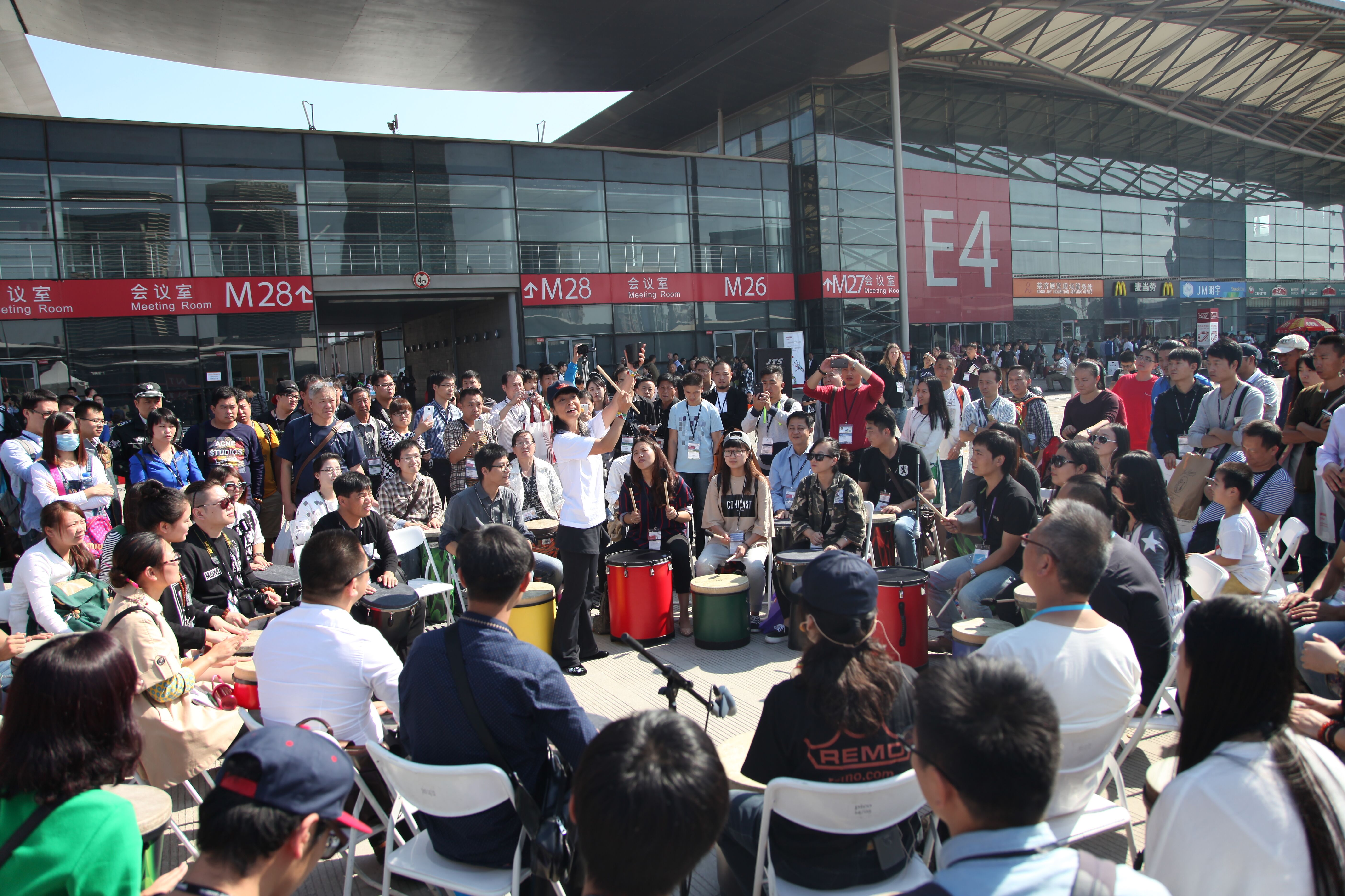 Music China_drum circle_1